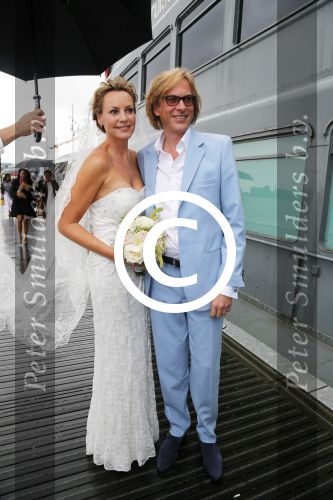 Amsterdam 13 juli 2012
Micky Hoogendijk en Adam Curry trouwen op de supper club boot.
Peter Smulders bv
