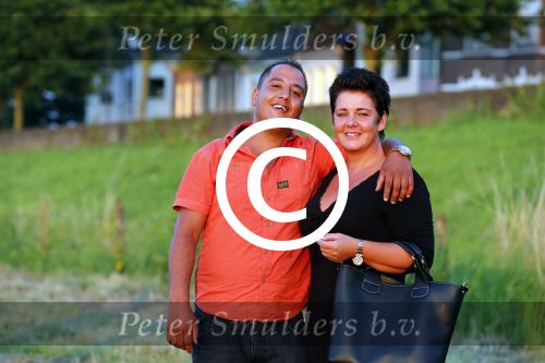 Zaltbommel 25 juli 2012
Mohammed met zijn nieuwe vriendin Patricia en haar kinderen.
Peter Smulders bv