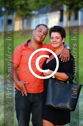 Zaltbommel 25 juli 2012
Mohammed met zijn nieuwe vriendin Patricia en haar kinderen.
Peter Smulders bv