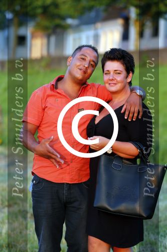 Zaltbommel 25 juli 2012
Mohammed met zijn nieuwe vriendin Patricia en haar kinderen.
Peter Smulders bv