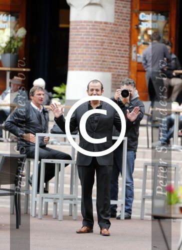 Amsterdam 8 augustus 2012
Najib Amhali en Willem Holleeder bij opnames van film valentino op het beursplein.
Peter Smulders bv