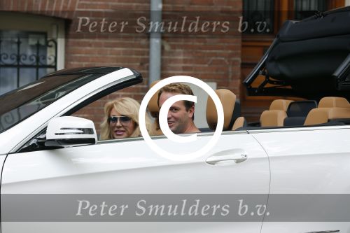 Amsterdam 28 juli 2012
Patricia Paay en vriend Nicky v Dam in  nieuwe mercedes cabrio.
Peter Smulders bv