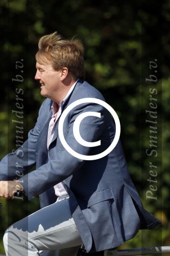 Wassenaar 7 juli 2012
Fotosessie met Prins Willem Alexander prinses Maxima Alexia Ariane en Amalia op landgoed de horsten.
Peter Smulder bv