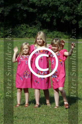 Wassenaar 7 juli 2012
Fotosessie met Prins Willem Alexander prinses Maxima Alexia Ariane en Amalia op landgoed de horsten.
Peter Smulder bv