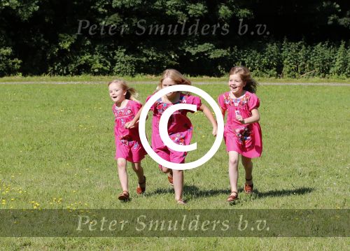 Wassenaar 7 juli 2012
Fotosessie met Prins Willem Alexander prinses Maxima Alexia Ariane en Amalia op landgoed de horsten.
Peter Smulder bv