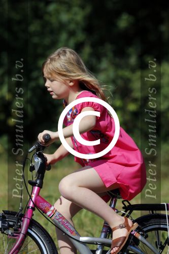 Wassenaar 7 juli 2012
Fotosessie met Prins Willem Alexander prinses Maxima Alexia Ariane en Amalia op landgoed de horsten.
Peter Smulder bv