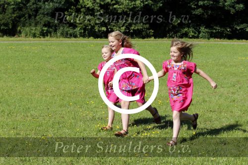 Wassenaar 7 juli 2012
Fotosessie met Prins Willem Alexander prinses Maxima Alexia Ariane en Amalia op landgoed de horsten.
Peter Smulder bv
