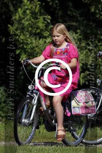 Wassenaar 7 juli 2012
Fotosessie met Prins Willem Alexander prinses Maxima Alexia Ariane en Amalia op landgoed de horsten.
Peter Smulder bv