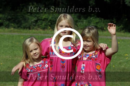 Wassenaar 7 juli 2012
Fotosessie met Prins Willem Alexander prinses Maxima Alexia Ariane en Amalia op landgoed de horsten.
Peter Smulder bv