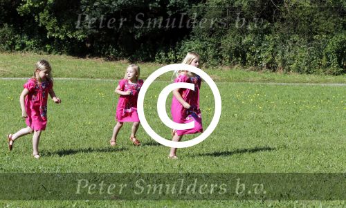 Wassenaar 7 juli 2012
Fotosessie met Prins Willem Alexander prinses Maxima Alexia Ariane en Amalia op landgoed de horsten.
Peter Smulder bv