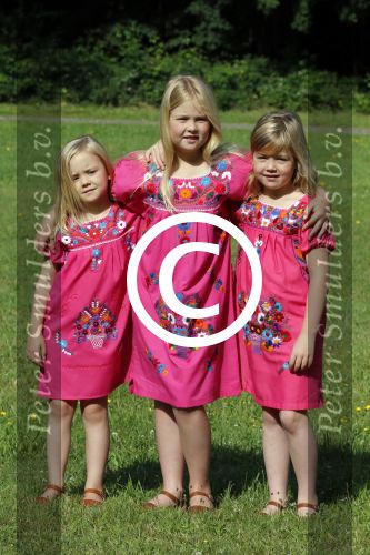 Wassenaar 7 juli 2012
Fotosessie met Prins Willem Alexander prinses Maxima Alexia Ariane en Amalia op landgoed de horsten.
Peter Smulder bv