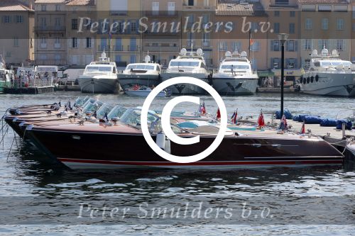St Tropez 4 augustus 2012
Aantal riva\'s in de haven van St Tropez.
Peter Smulders bv