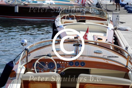 St Tropez 4 augustus 2012
Aantal riva\'s in de haven van St Tropez.
Peter Smulders bv