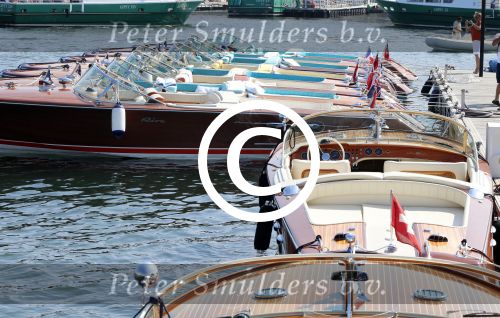 St Tropez 4 augustus 2012
Aantal riva\'s in de haven van St Tropez.
Peter Smulders bv