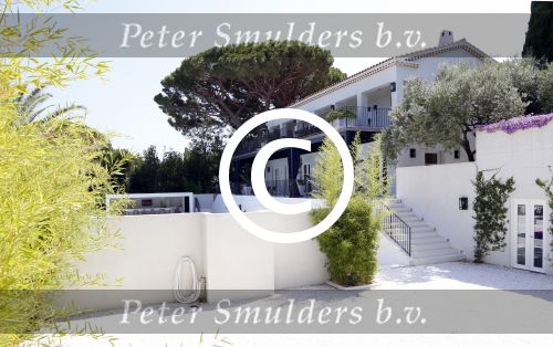 St TRopez 3 augustus 2012
Huis Reinout Oerlemans en Danielle Overgaag in St Tropez.
Peter Smulders bv