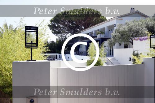 St TRopez 3 augustus 2012
Huis Reinout Oerlemans en Danielle Overgaag in St Tropez.
Peter Smulders bv