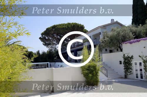 St TRopez 3 augustus 2012
Huis Reinout Oerlemans en Danielle Overgaag in St Tropez.
Peter Smulders bv