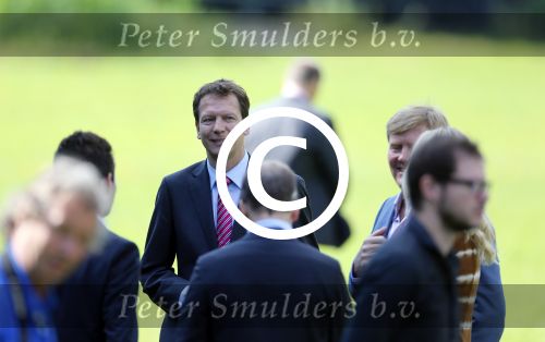 Wassenaar 7 juli 2012
Fotosessie met Prins Willem Alexander prinses Maxima Alexia Ariane en Amalia op landgoed de horsten. Rob Wester
Peter Smulder bv