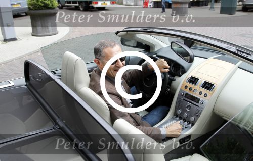 Amsterdam 7 juni 2012
Ronald Kahn in zijn aston martin DB9 cabrio.
Peter Smulders bv