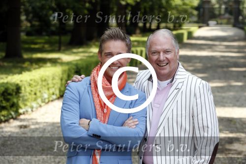 Nederhorst den Berg 20 juni 2012
Ronnie Tober en de belgische zanger Christoff in Nederhorst den Berg.
Peter Smulders bv