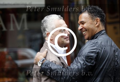 Amsterdam 14 juni 2012
Ruud en Maxim Gullit op vespa scooter en met Bram Moszkowicz.
Peter Smulders bv
