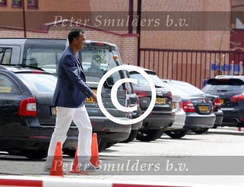 Amstelveen Amsterdam 19 juni 2012
Ruud Gullit en Estelle Cruijff gaan naar de diploma uitreiking van hun zoon op de internationale School Amsterdam. Ruud komt met zijn porsche cabrio.
Peter Smulders bv