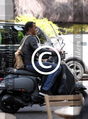 Amsterdam 26 juni 2012
Ruud Gullit op zijn vespa scooter.
Peter Smulders bv