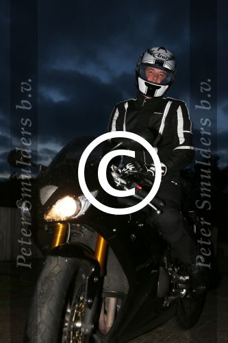Well, 8 Juli 2012
Sietse Klomp met zijn nieuwe Triumph Daytona motor.
Foto Peter Smulders BV