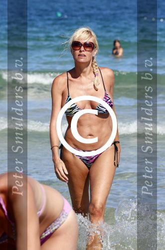 ibiza 17 juli 2012
Sophia de Boer op het strand bij coco beach
Peter Smulders bv