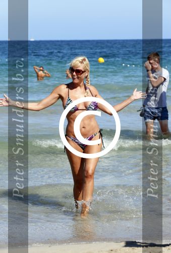 ibiza 17 juli 2012
Sophia de Boer op het strand bij coco beach
Peter Smulders bv