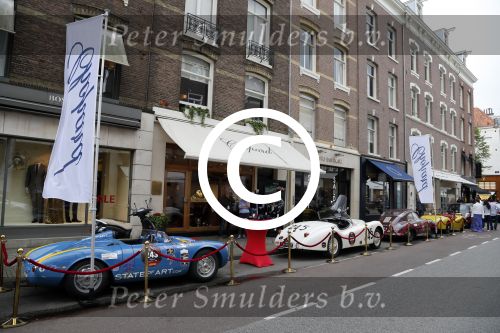 Amsterdam 6 juli 2012
Auto (porsche spyder) en kleding state of art bij chopard winkel op de pc hooftstraat.
Peter Smulders bv