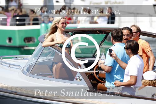 St Tropez 4 augustus 2012
Feestje van Michiel Mol voor zijn 43e verjaardag. Aanwezig oa Harrie Mens met zijn dochters Noor Suze Marloes en Sarah. Ook de ouders van Michiel Jan en ... zijn aanwezig . 
Peter Smulders bv