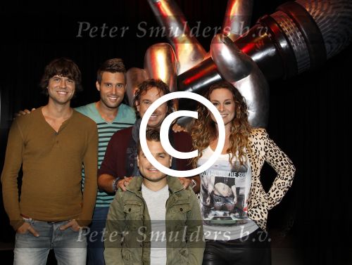 Hilversum, 21 Augustus 2012
Persconferentie The Voice of Holland
het panel van The Voice met Marco Borsato, Trijntje Oosterhuis, Nick en Simon, Roel v Velzen
Foto Peter Smulders BV