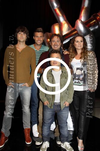 Hilversum, 21 Augustus 2012
Persconferentie The Voice of Holland
het panel van The Voice met Marco Borsato, Trijntje Oosterhuis, Nick en Simon, Roel v Velzen
Foto Peter Smulders BV