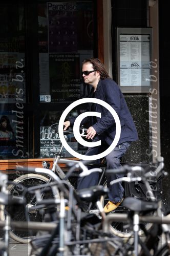 Amsterdam 4 juli 2012
Victor Low op de fiets in Amsterdam.
Peter Smulders bv
