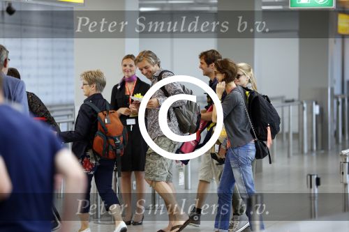 Schiphol 28 juli 2012
Victor Reinier vertrekt op schiphol met zijn vriendin dochter en... op vakantie.
Peter Smulders bv