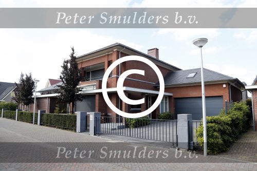 Vleuten 2 augustus 2012
Huis Wesley Sneijder staat te koop.
Peter Smulders bv