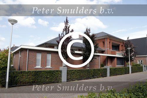 Vleuten 2 augustus 2012
Huis Wesley Sneijder staat te koop.
Peter Smulders bv