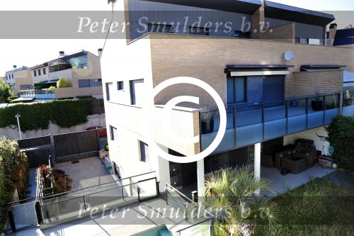 Madrid 9 juli 2012
Huis van Wesley Sneijder in Madrid staat te koop.
Peter Smulders bv