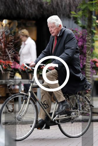 Amsterdam 18 juni 2012
Wim Kok op de fiets in Amsterdam.
Peter Smulders bv