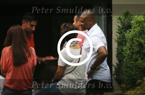 Craailo Huizen 5 juli 2012
Surprise feestje voor Estelle Gullit in het huis van Eric Kuster. Badr hari is natuurlijk ook aanwezig. Winston Bogarde en Kristina Bozilovic
Peter Smulders bv