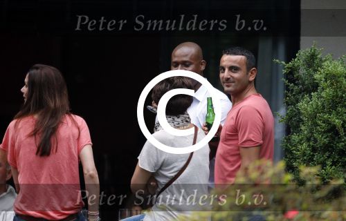 Craailo Huizen 5 juli 2012
Surprise feestje voor Estelle Gullit in het huis van Eric Kuster. Badr hari is natuurlijk ook aanwezig. Winston Bogarde en Kristina Bozilovic
Peter Smulders bv