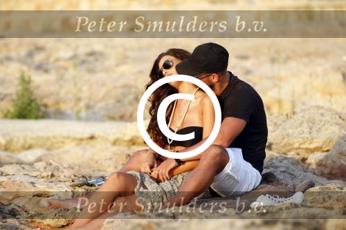 Ibiza 10 juli 2012
Wesley Sneijder en zijn vrouw Yolanthe Sneijder Cabau verliefd op ibiza genieten van de ondergaande zon.
Peter Smulders bv