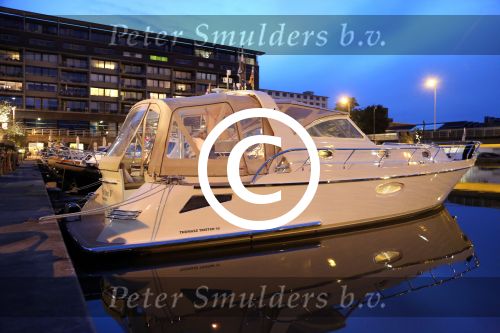 Maastricht, 12 Juli 2012
t Bassin by night
Foto Peter Smulders BV