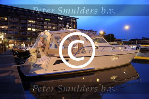 Maastricht, 12 Juli 2012
t Bassin by night
Foto Peter Smulders BV