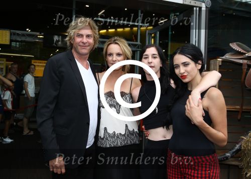 Amsterdam, 5 Augustus 2013
Premiere de Lone Ranger
Adam Curry, Micky Hoogendijk, Christiana Curry en vriendin Elle Bandita
Foto Peter Smulders BV