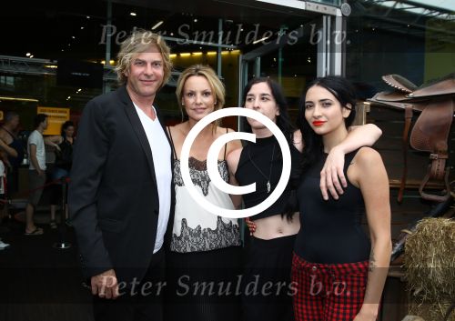 Amsterdam, 5 Augustus 2013
Premiere de Lone Ranger
Adam Curry, Micky Hoogendijk, Christiana Curry en vriendin Elle Bandita
Foto Peter Smulders BV