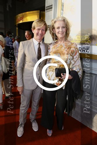 Amsterdam 18 Juli 2013, 
Premiere Hans Klok The New Houdini in theater Carrï¿½.
Met op de foto  Addy v d Krommenacker en Jette v d Meij.