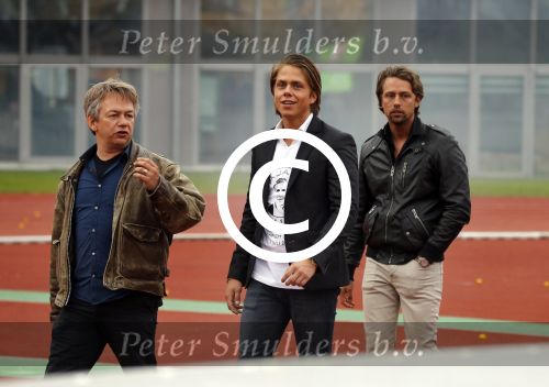Amsterdam 3 juli 2013
Sjaak Swart 75 jaar . Hij viert dat met een wedstrijd met oud ajax spelers in het Olympisch stadion. Andre Hazes jr
Peter Smulders bv