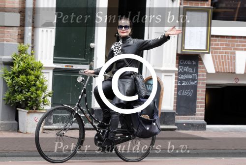 Amsterdam 1 juli 2013
Ans Markus op de fiets.
Peter Smulders bv